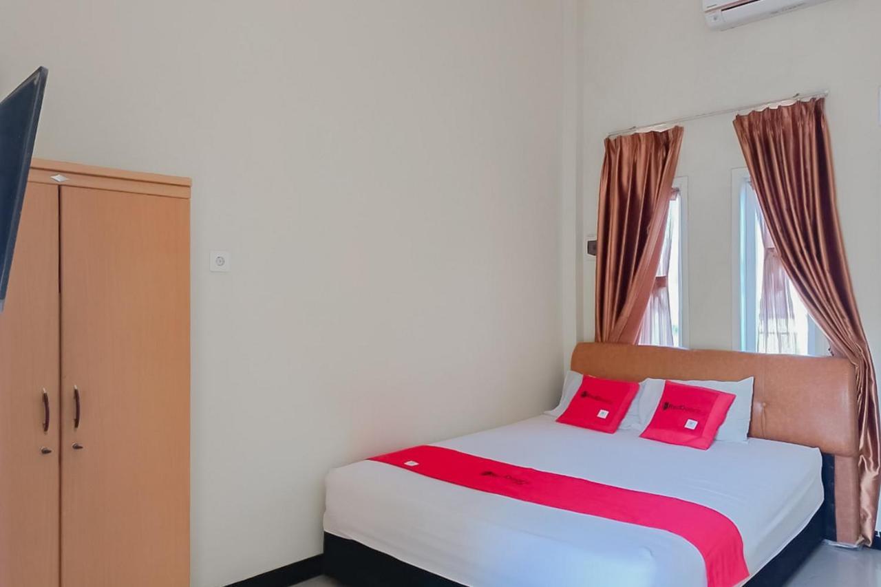 Reddoorz At Pelangi Guest House Balikpapan  Buitenkant foto